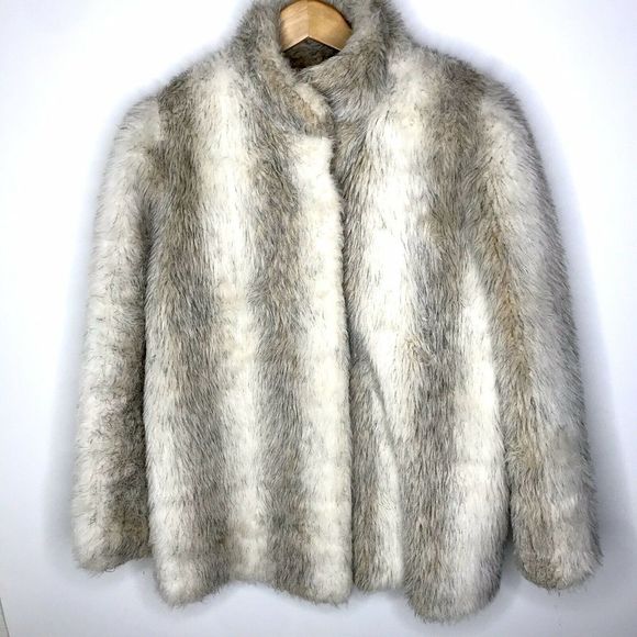 Pendleton Jackets & Blazers - PENDLETON Faux Fur Oversized Jacket W/ Pockets